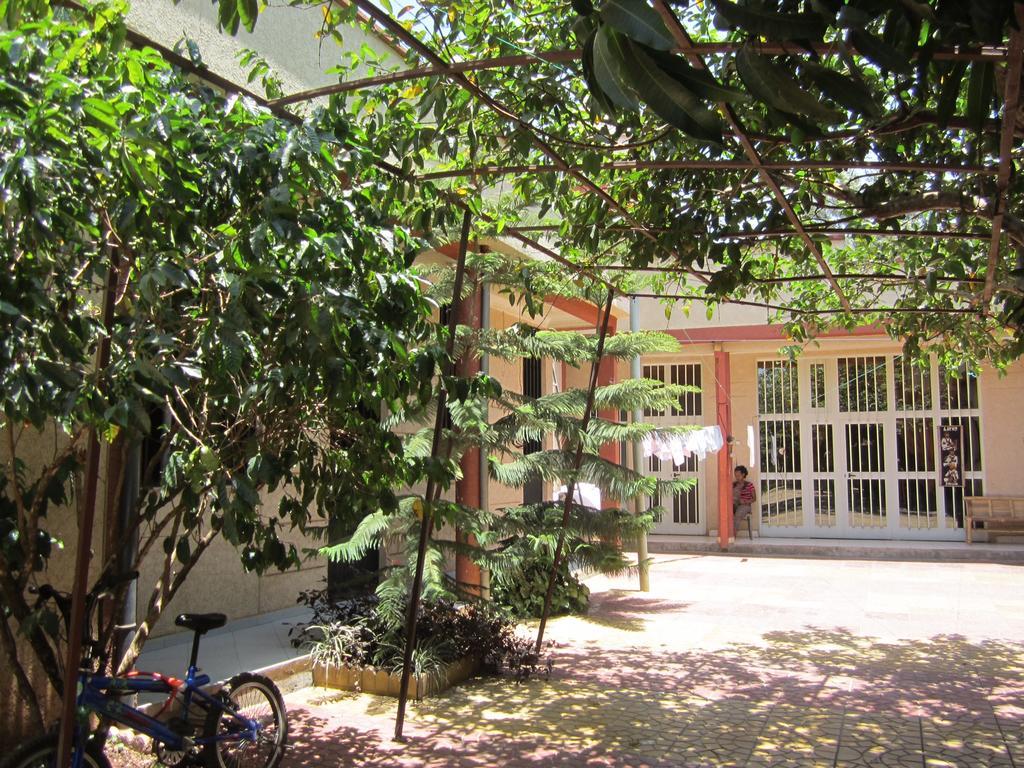 Manuhie Backpackers Lodge Μπαχρ-Νταρ Εξωτερικό φωτογραφία